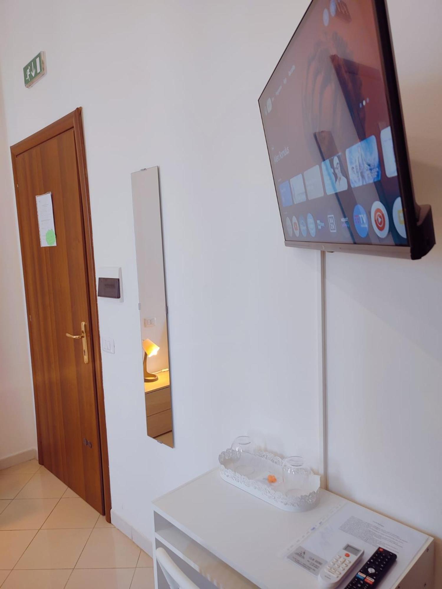 F.A.M. Rooms 치암피노 외부 사진